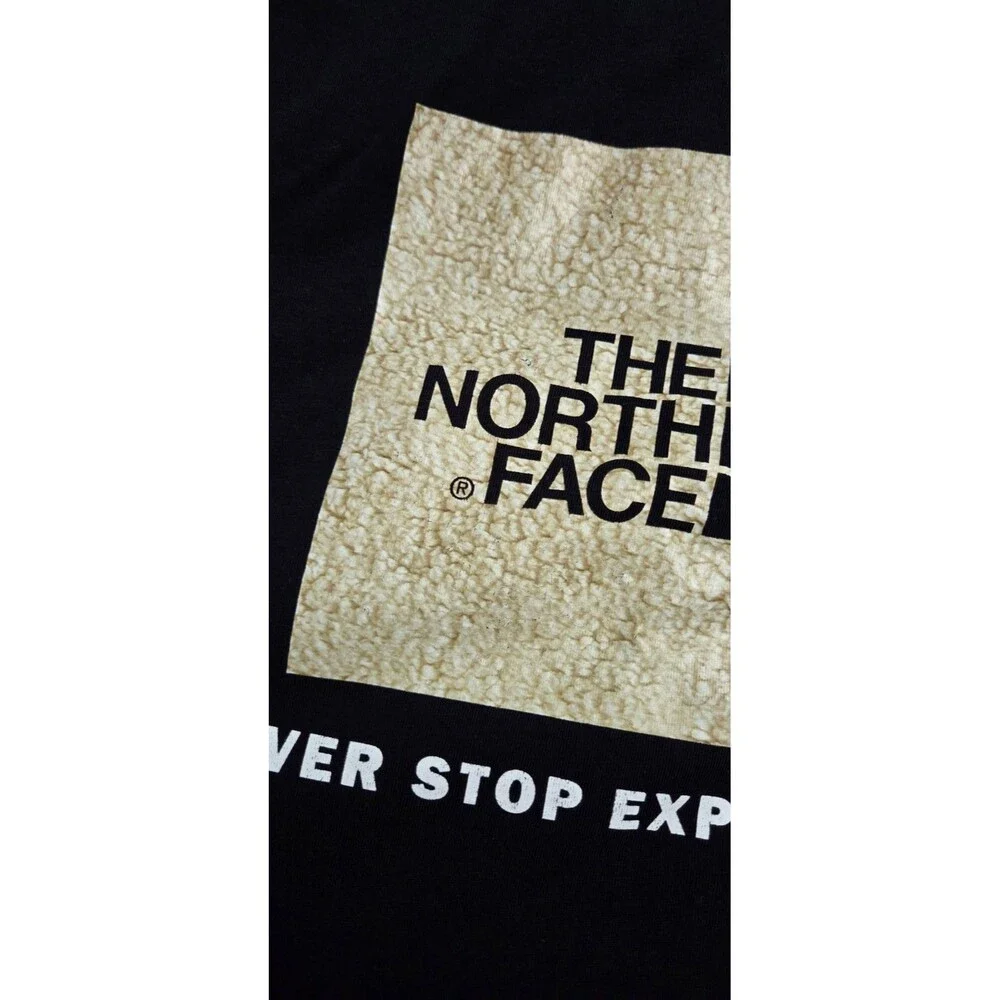 The North Face Men’s Raglan Sleeve Graphic T-Shirt Black Size M Explore Tee